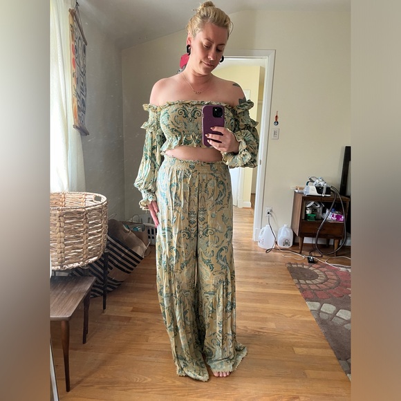 Spell & the Gypsy Aurora Large Pant set - Picture 4 of 5